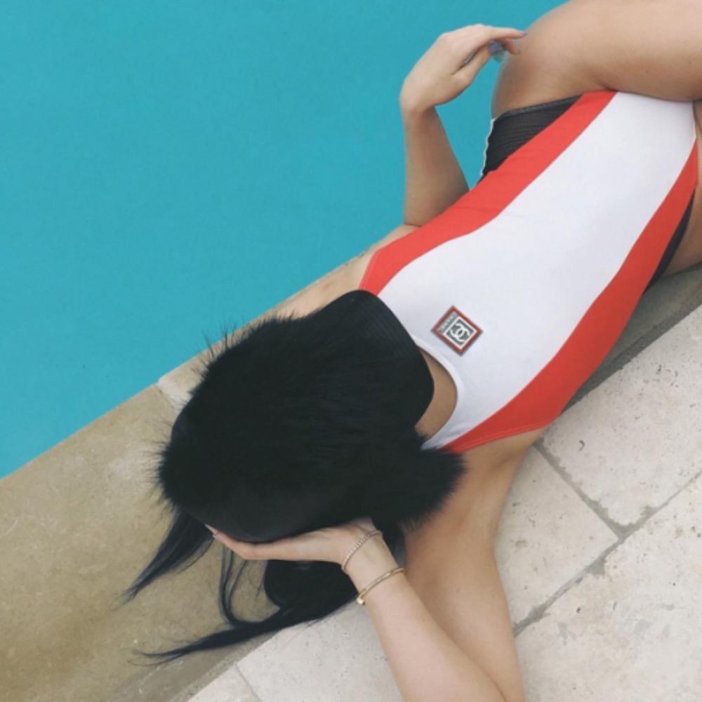 LOOKING Chanel swimsuit